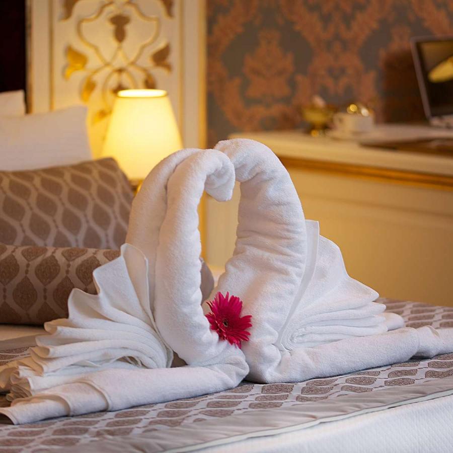 Emirhan Palace Hotel Истанбул Екстериор снимка
